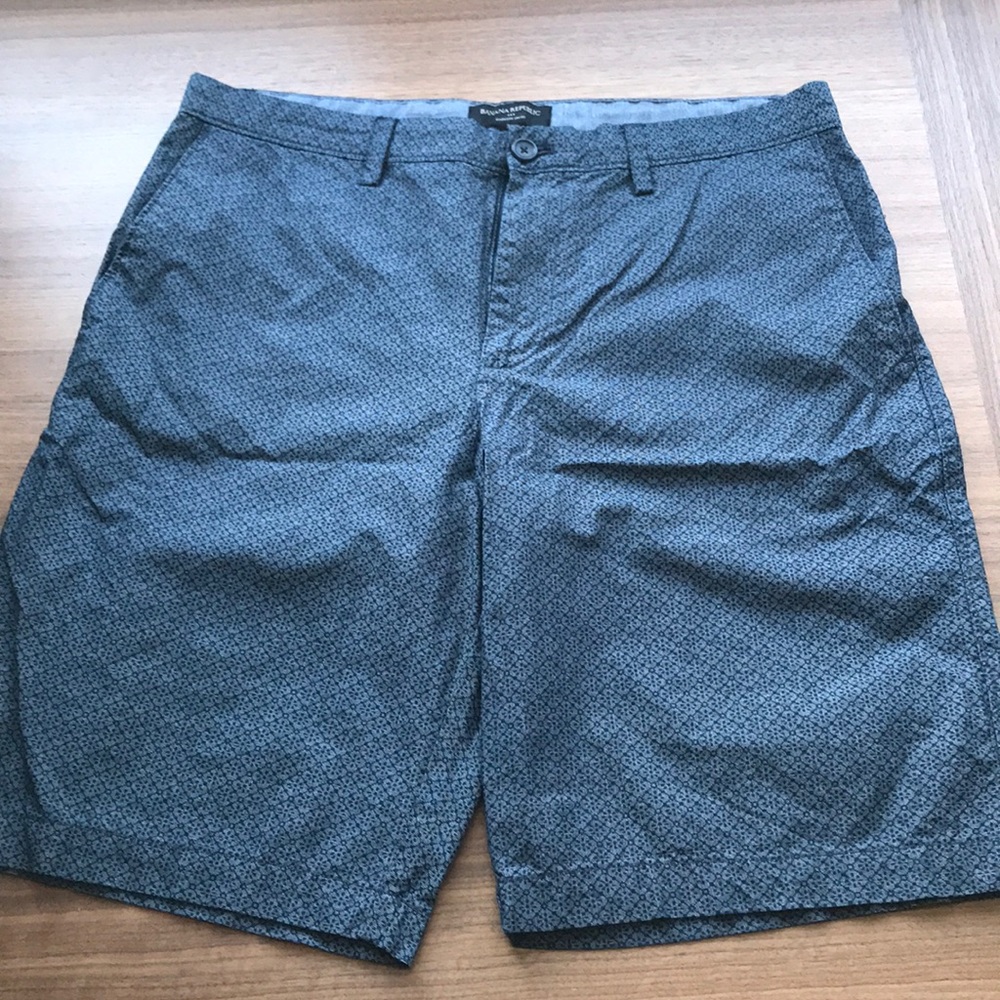 Men’s banana republic blue shorts
